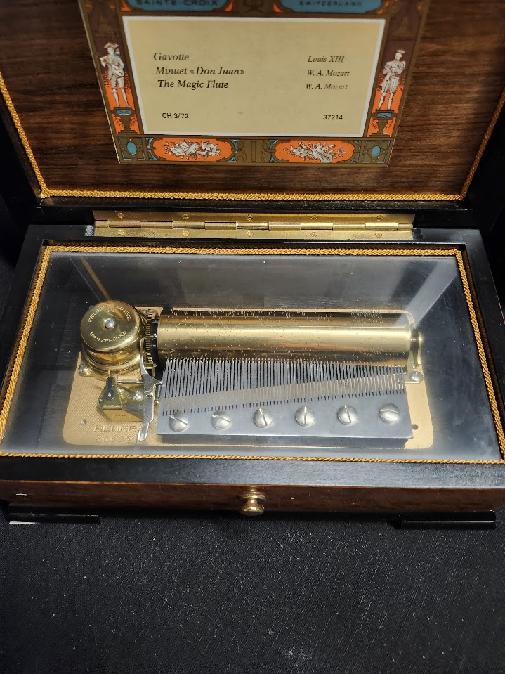 Reuge Sainte-Croix Music Box